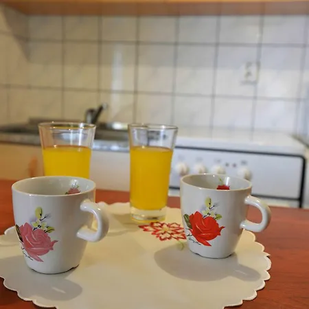 Andrea Appartement *